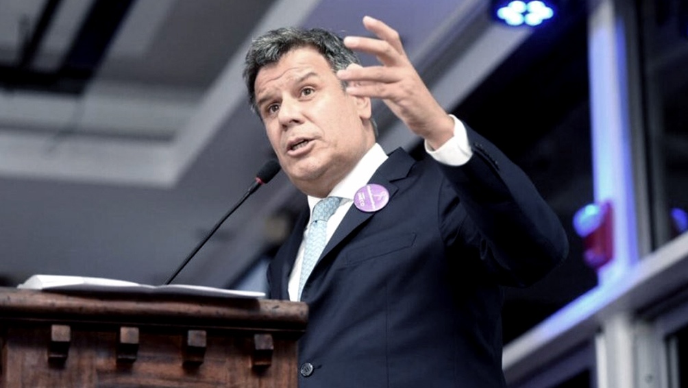 La UCR recibe a Manes y podría sumar su nombre a la lista de competidores bonaerenses