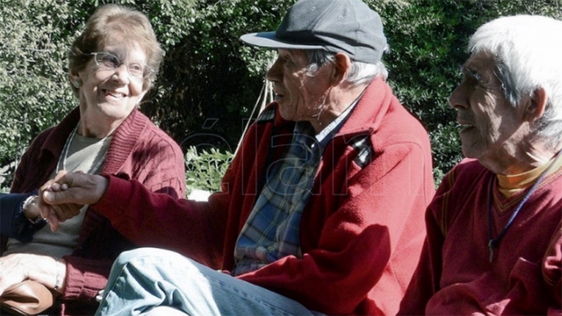 Mañana cobrarán los jubilados con haberes superiores a $25.923 y DNI finalizado en 4 y 5