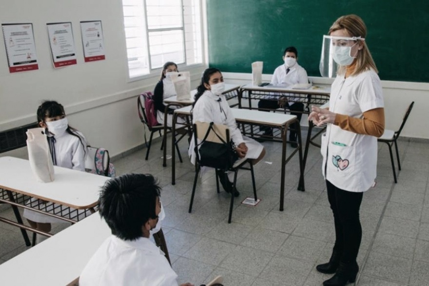 Institutos de enseñanza privada bonaerenses esperan que las clases presenciales «no se interrumpan»