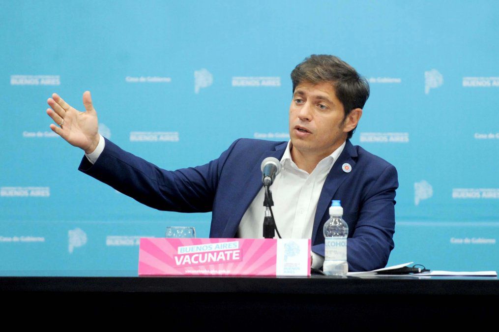 Habrá «vacunación libre» para mayores de 35 años sin riesgo, anunció Kicillof