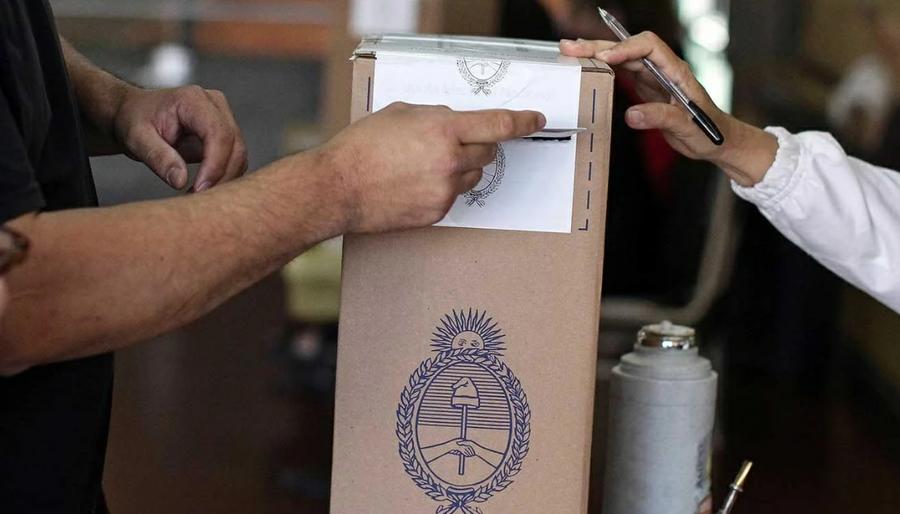 Los argentinos vuelven a las urnas y definen una nueva composición del Congreso nacional