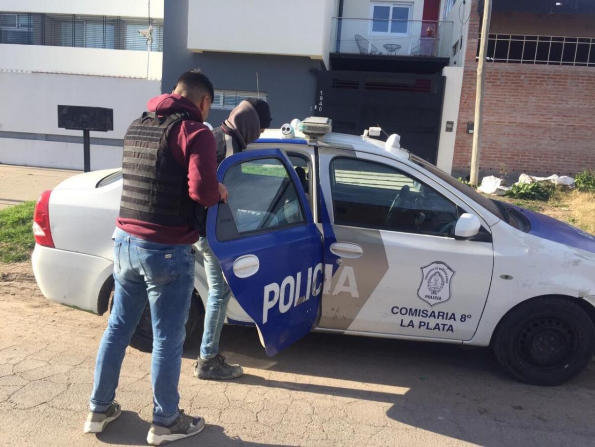 Detienen a un hombre que amenazó de muerte a su expareja y le incendió dos casas