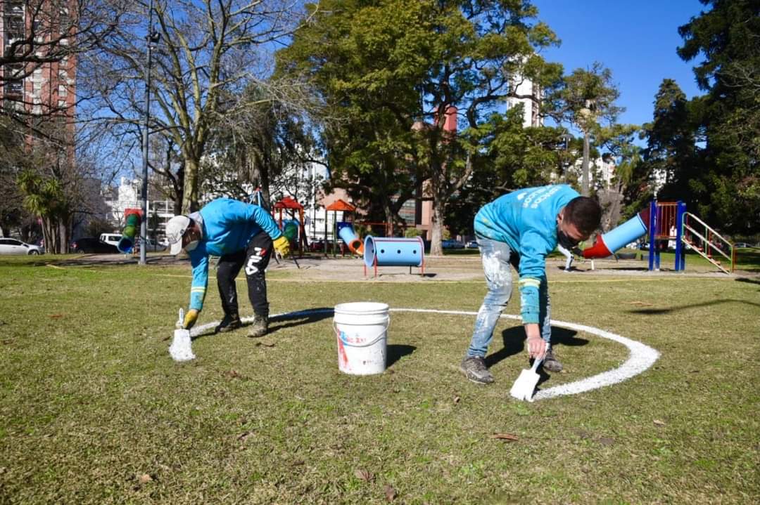 Con calles peatonales y distanciamiento en espacios verdes, preparan la ciudad para el “Día del Amigo”