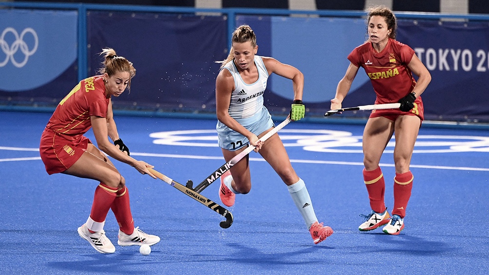 Las leonas vencieron a España en los juegos de Tokio