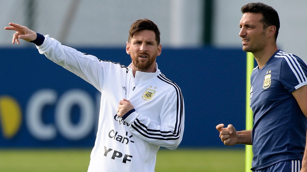 Scaloni: «Si la gente conociera a Messi personalmente, lo querría mucho más»