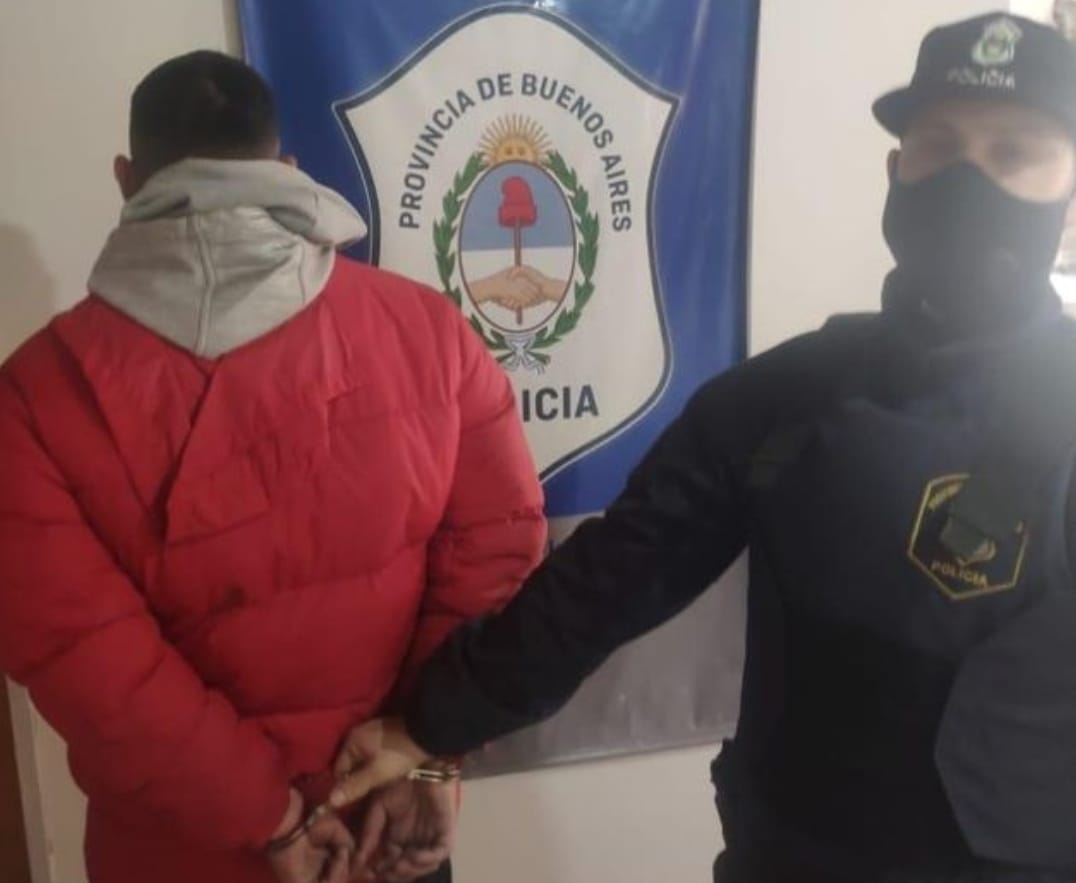 Secuestró a su pareja a punta de pistola por que lo quería dejar