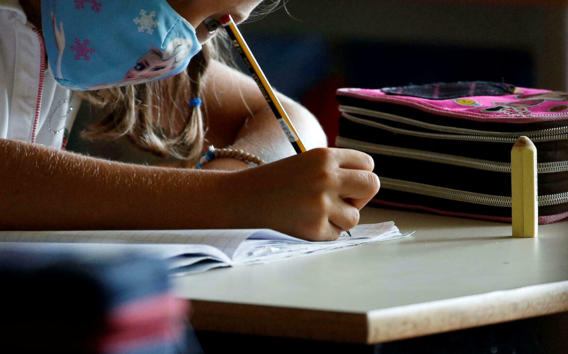 Italia quiere vacunar al 60% de los jóvenes para el reinicio de clases en septiembre