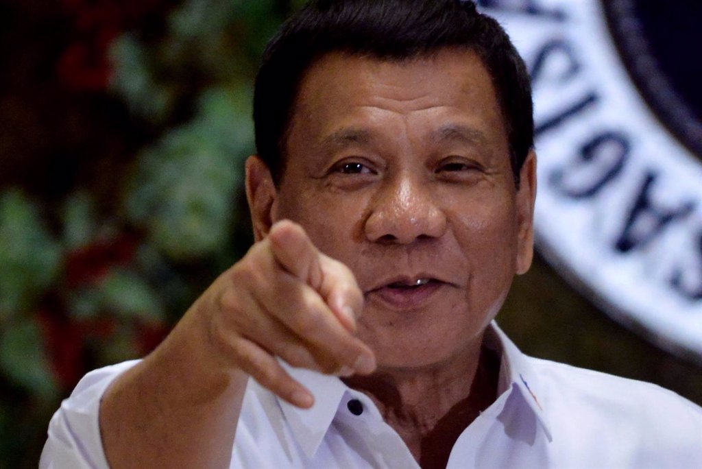 El presidente filipino Duterte será candidato a la vicepresidencia