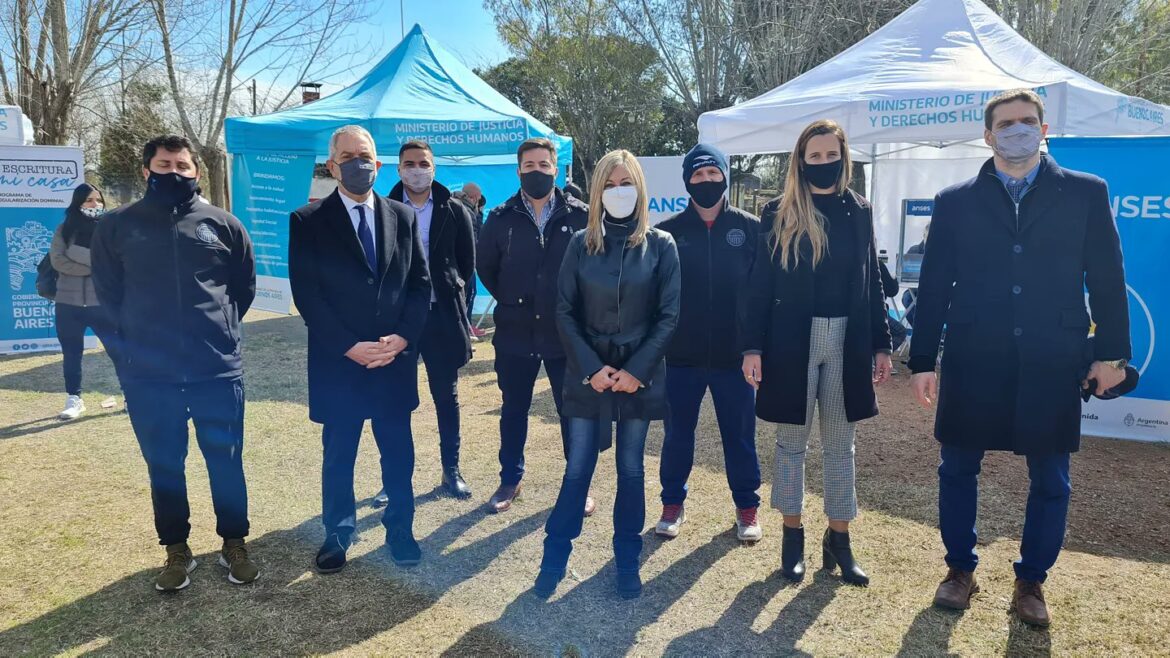 El ministro Alak participó de una jornada del programa «El Estado en tu barrio» en los Hornos