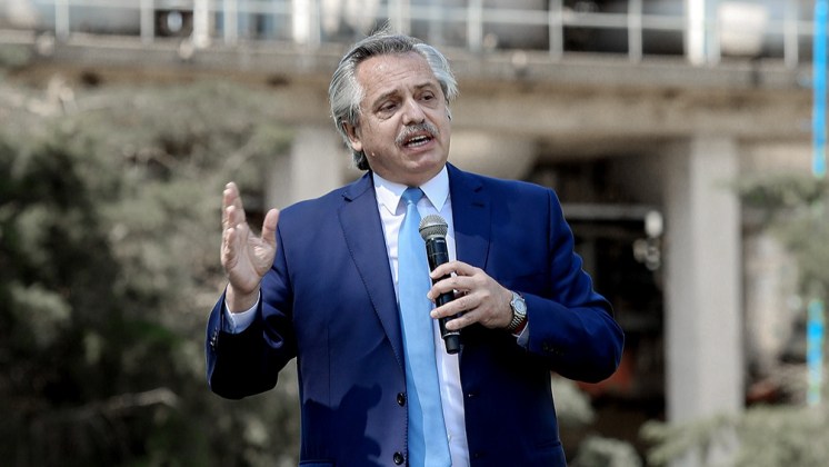 El Presidente viaja a Concordia para anunciar beneficios para trabajadores rurales y visita la UBA