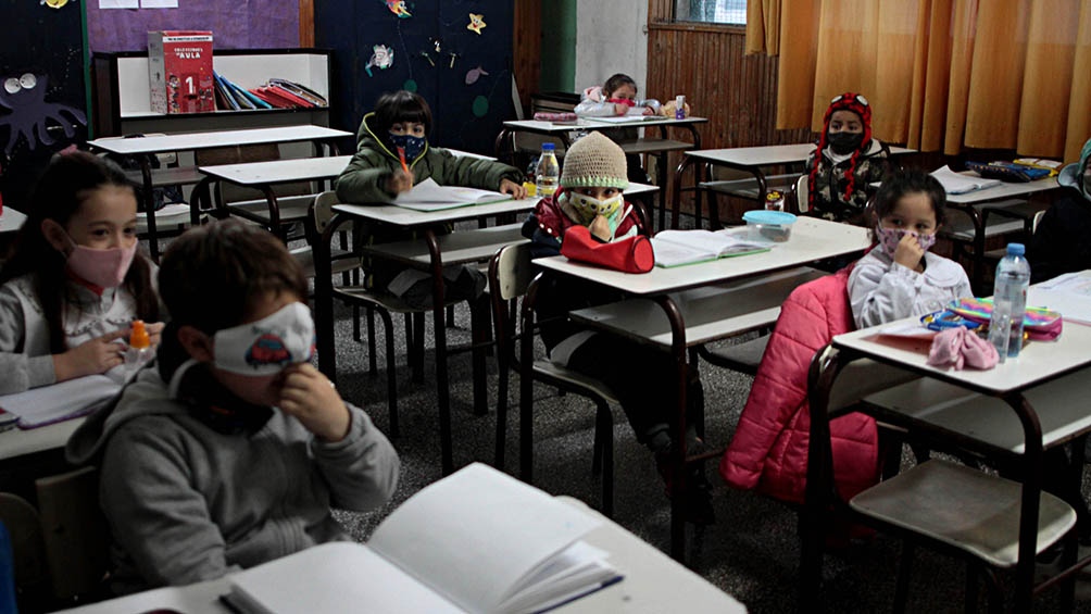 Regirán desde el miércoles medidas para ampliar la presencialidad en las escuelas bonaerenses