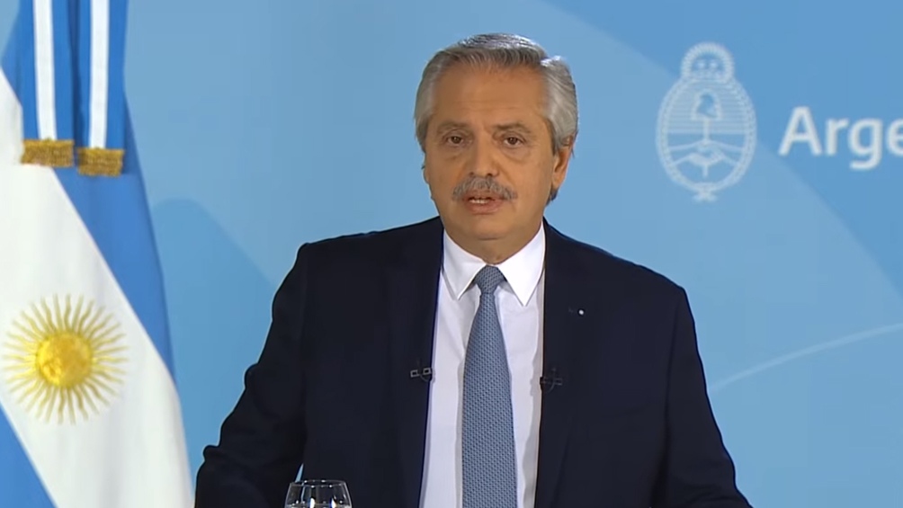 Fernández: «En algún momento hay que abrir sin hipocresía debate por legalización de la marihuana»