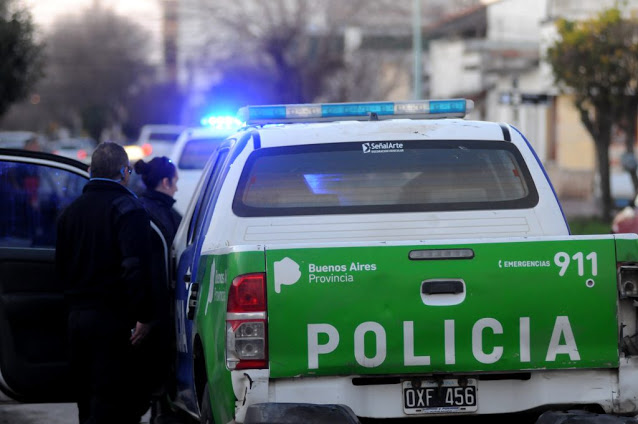 Tres muertos y dos heridos, entre ellos un niño, en un enfrentamiento entre dos bandas narcos