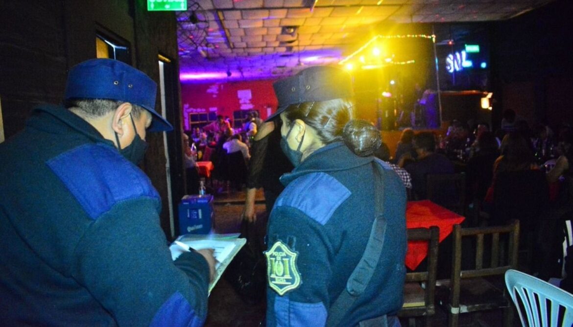 Interrumpieron 33 fiestas clandestinas en Salta durante el fin de semana
