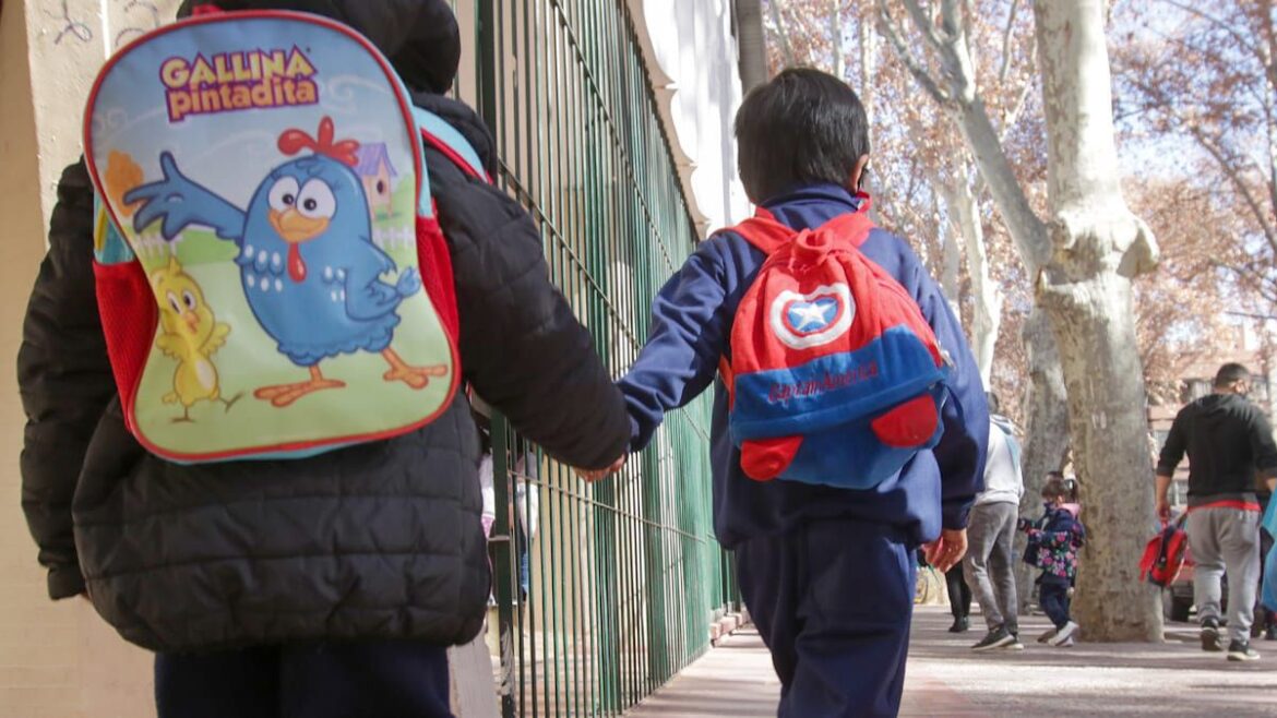 Suspenden las clases en Mendoza por fuertes ráfagas de viento Zonda
