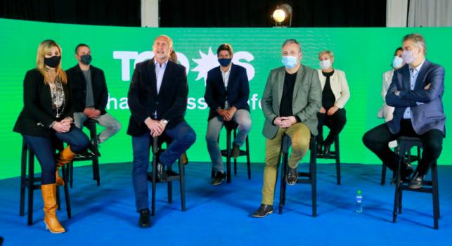 Con un mensaje del Presidente, se presentó en Santa Fe la lista de Omar Perotti