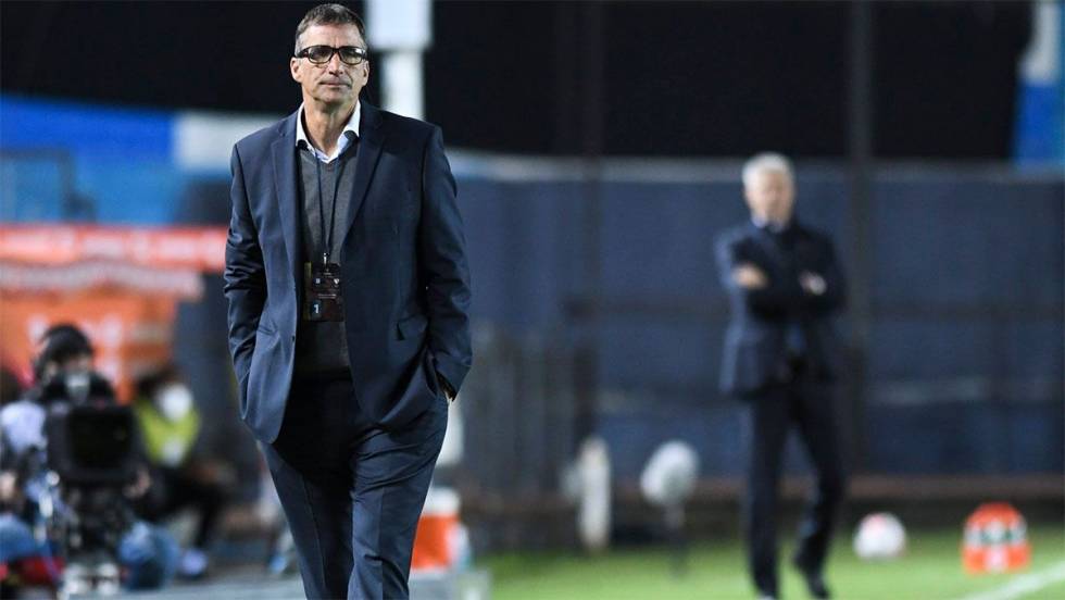 Tras la derrota en el clásico, Pizzi dejó de ser el técnico de Racing