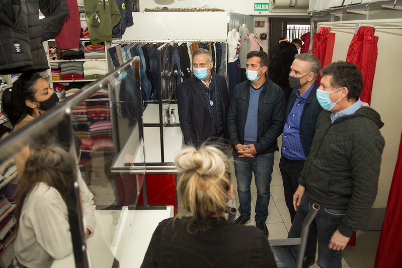 Posse y Pichettto recorrieron juntos el centro comercial de Boulogne