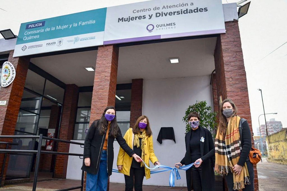 Crean un centro de atención a mujeres y diversidades en una comisaría de la Mujer