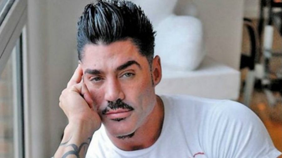 Una versión «sincera, vulnerable y humana» de Ricardo Fort