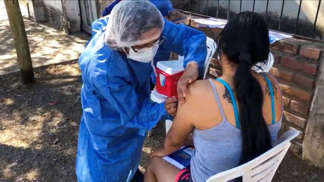 Alejandro Amor propone ir casa por casa para vacunar a los sectores más vulnerables de CABA