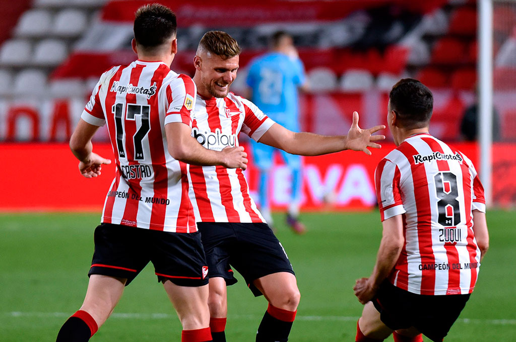 Estudiantes no quiere alejarse de la punta en su visita a Patronato