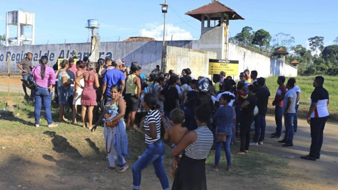 Otra masacre en un penal de Ecuador: 26 muertos en pelea de bandas
