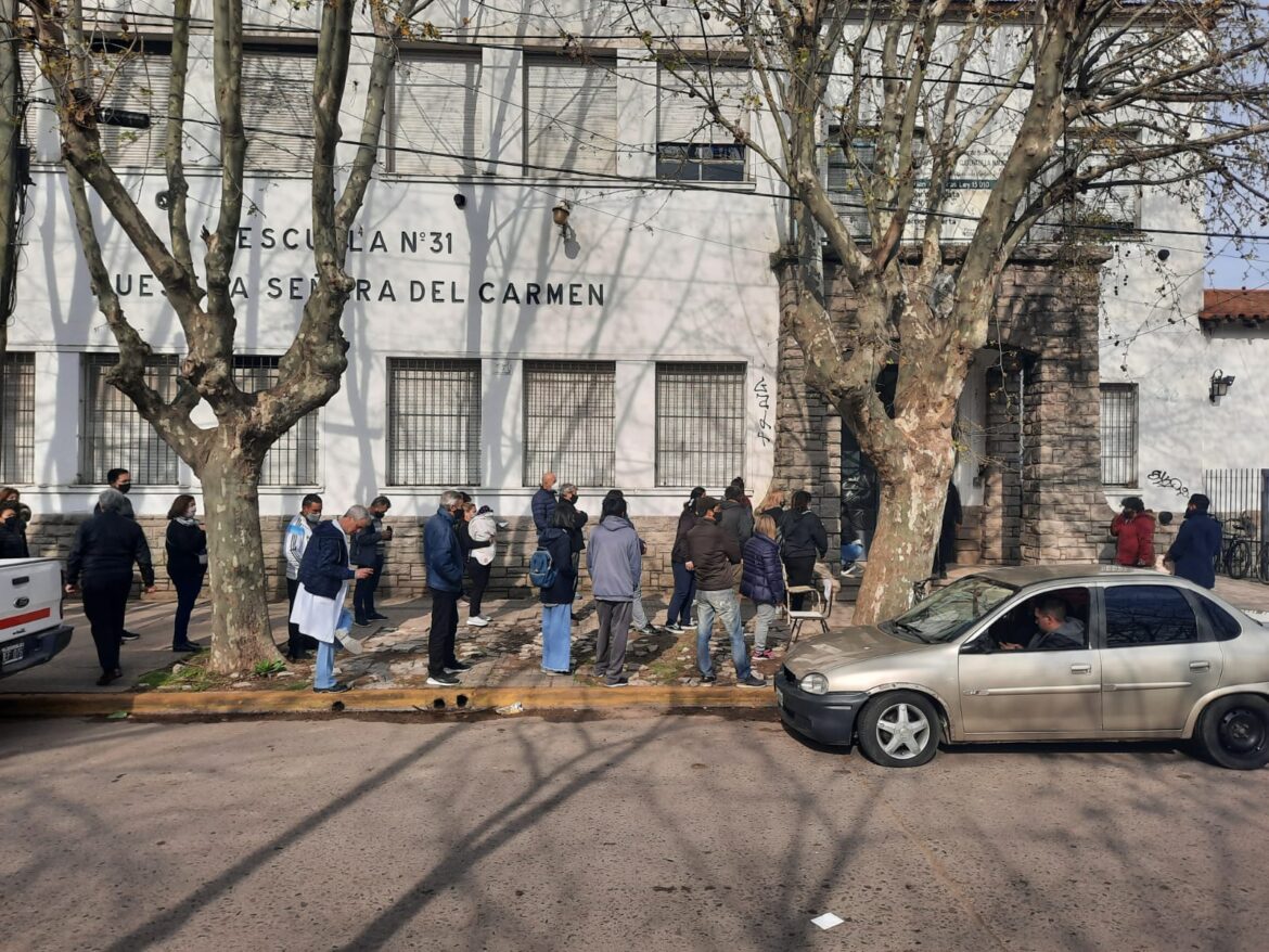 YA SE VOTA EN LA PLATA