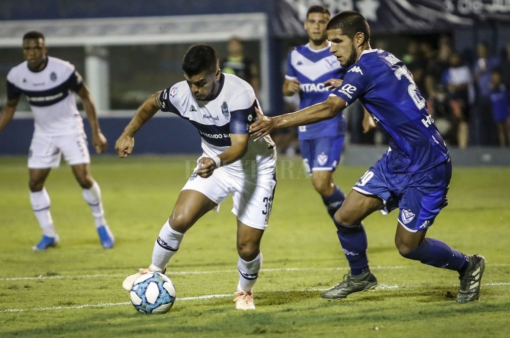 Gimnasia y Vélez no se sacaron ventaja en el Bosque