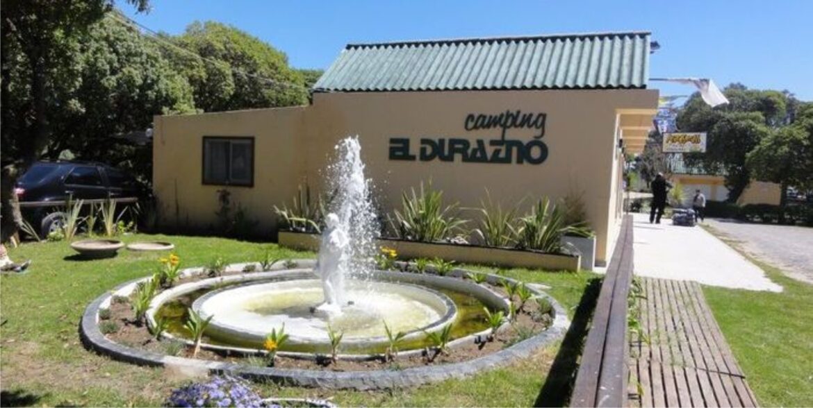 Comienza el juicio por jurados a tres acusados de abusar de una adolescente en un camping de Miramar