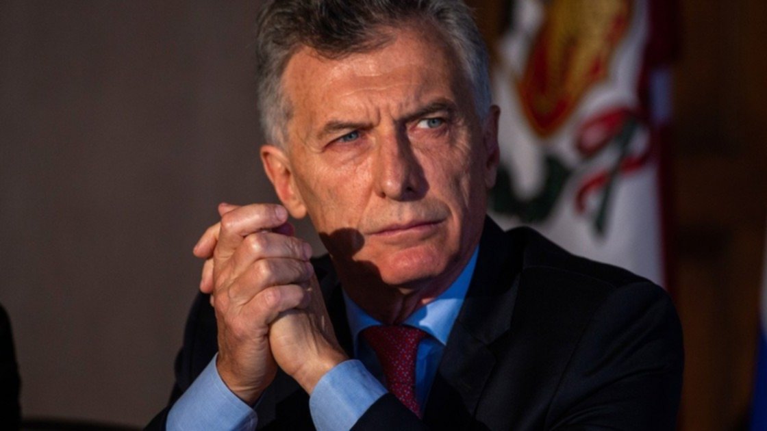 Macri está llamado hoy a declaración indagatoria pero continúa fuera del país