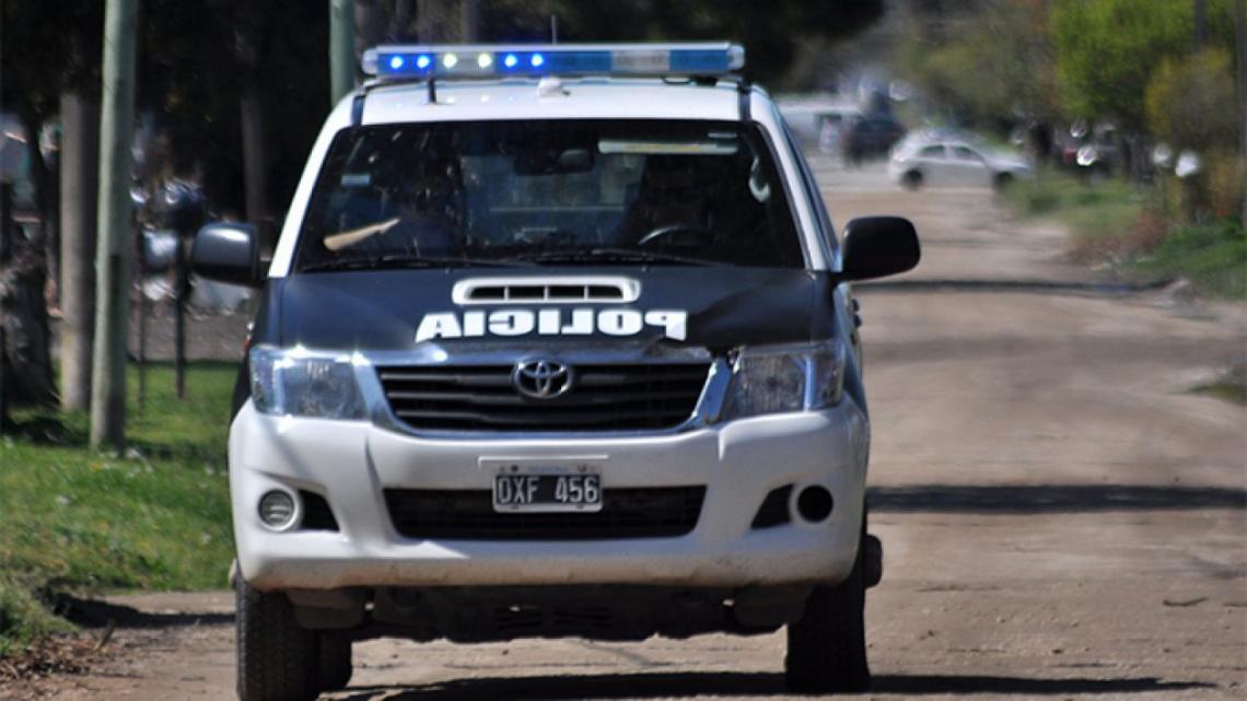 Hieren a un hombre de un disparo en la pierna para robarle su auto en Gregorio de Laferrere