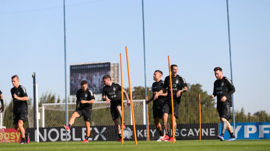 Argentina visita a Paraguay en el inicio de la triple fecha de las Eliminatorias sudamericanas