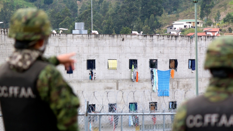 Identificaron a 107 de los 119 muertos en el motín más grave de la historia de Ecuador