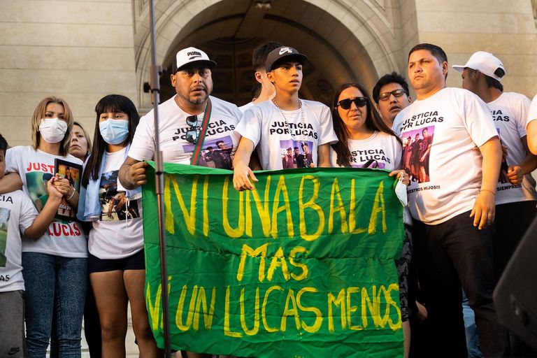 La familia de Lucas González pidió hacer una reconstrucción del crimen
