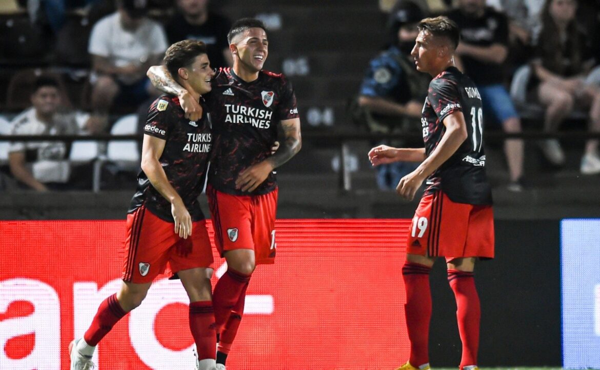 River le ganó a Platense en Vicente López y quedó a un paso del título