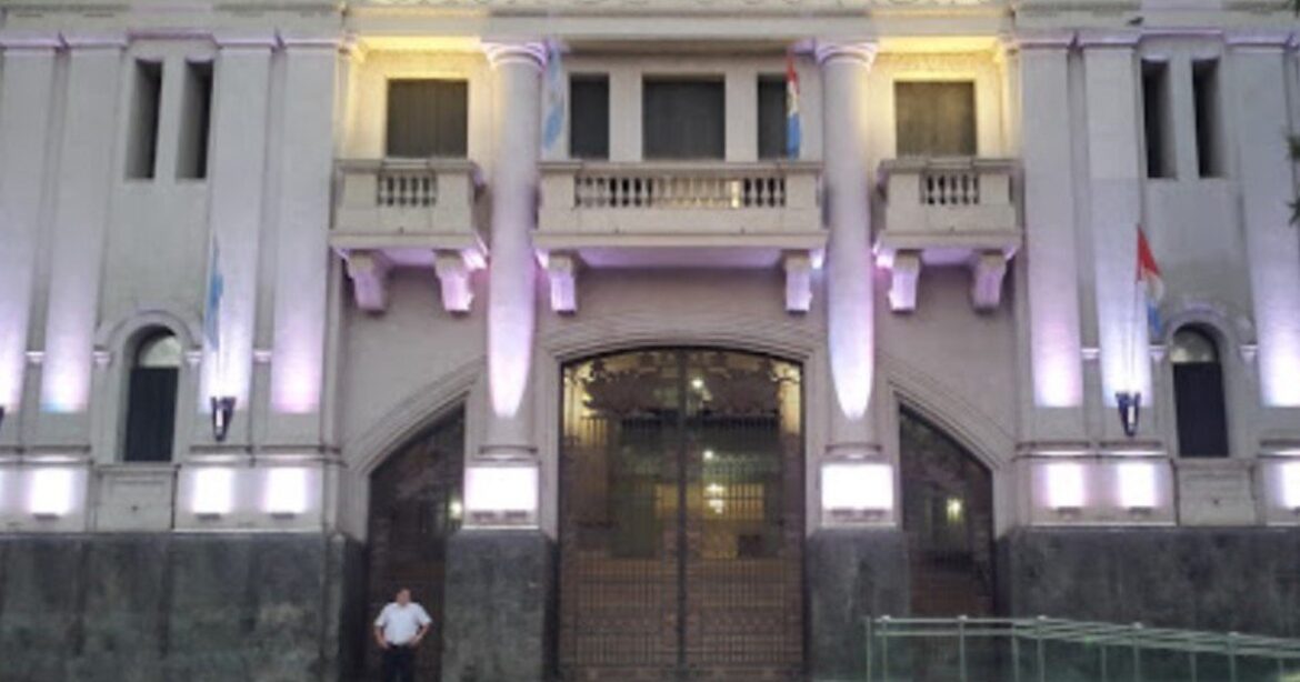 Condenan a 20 años de prisión a un joven por abusar de sus primos en Santa Fe