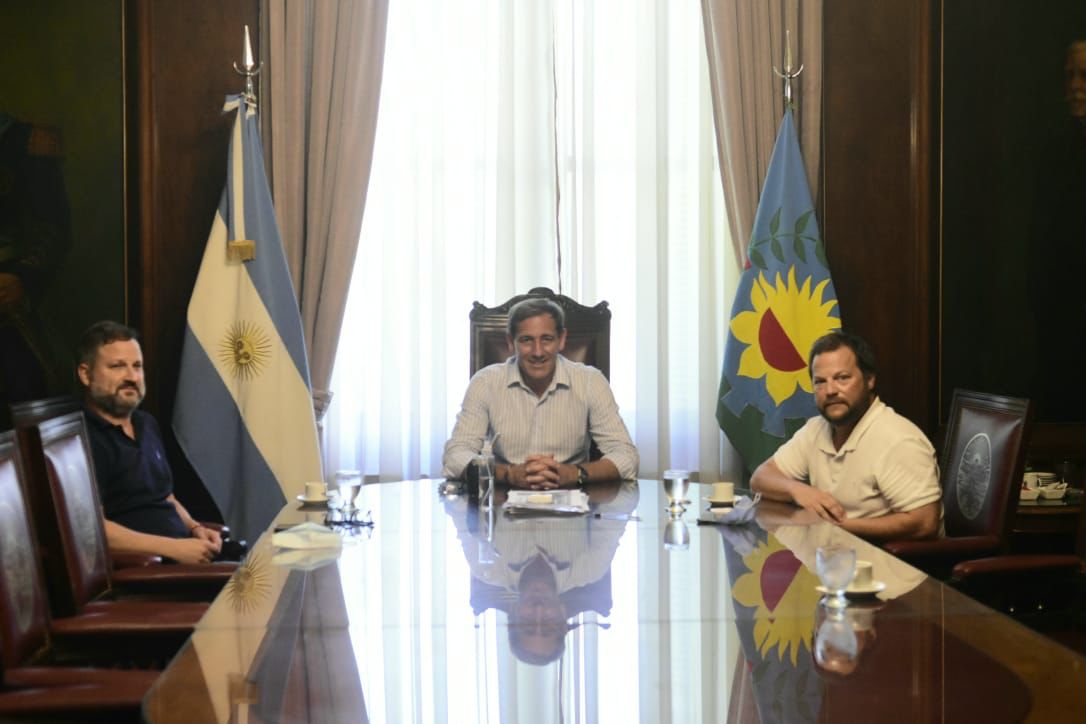 GARRO MANTUVO UN ENCUENTRO CON EL CANDIDATO DE CHIVILCOY: “EL DESAFÍO ES QUE LA PROVINCIA VUELVA A CRECER”