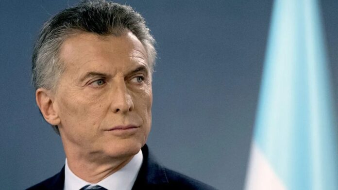 Relevado de la obligación de guardar secreto, Macri será indagado hoy en Dolores
