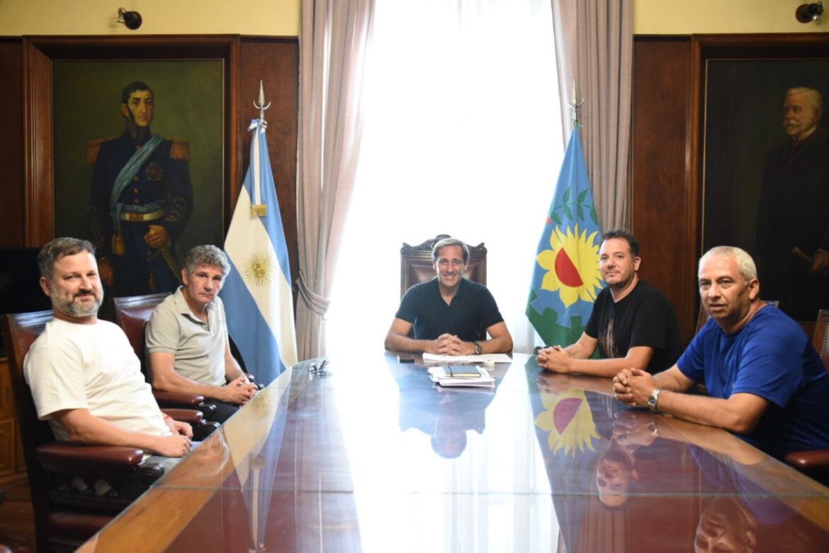 Garro anunció que se abonará un bono de 10.000 pesos al personal municipal por fin de año
