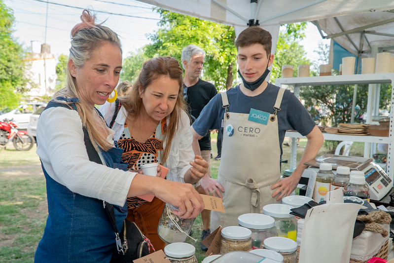 Moda, gastronomía y alimentos: Qué hay en el Mercado Natural del Puerto de San Isidro