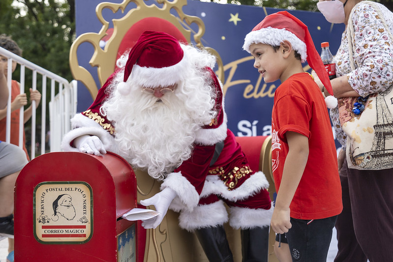 Papá Noel llegó a San Isidro en vísperas de la Navidad
