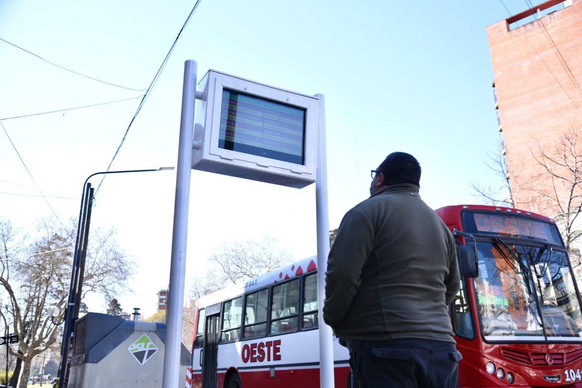 Desde hoy, el servicio de transporte público funcionará con horario de verano