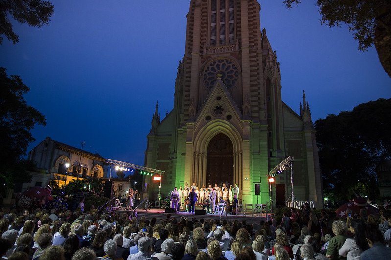 Concierto de villancicos frente a la catedral de San Isidro