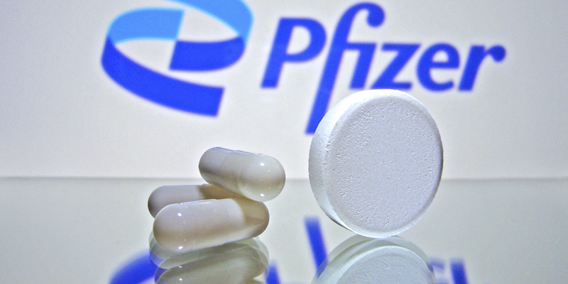 Autoridades sanitarias de EEUU aprueban la píldora contra el covid-19 de Pfizer