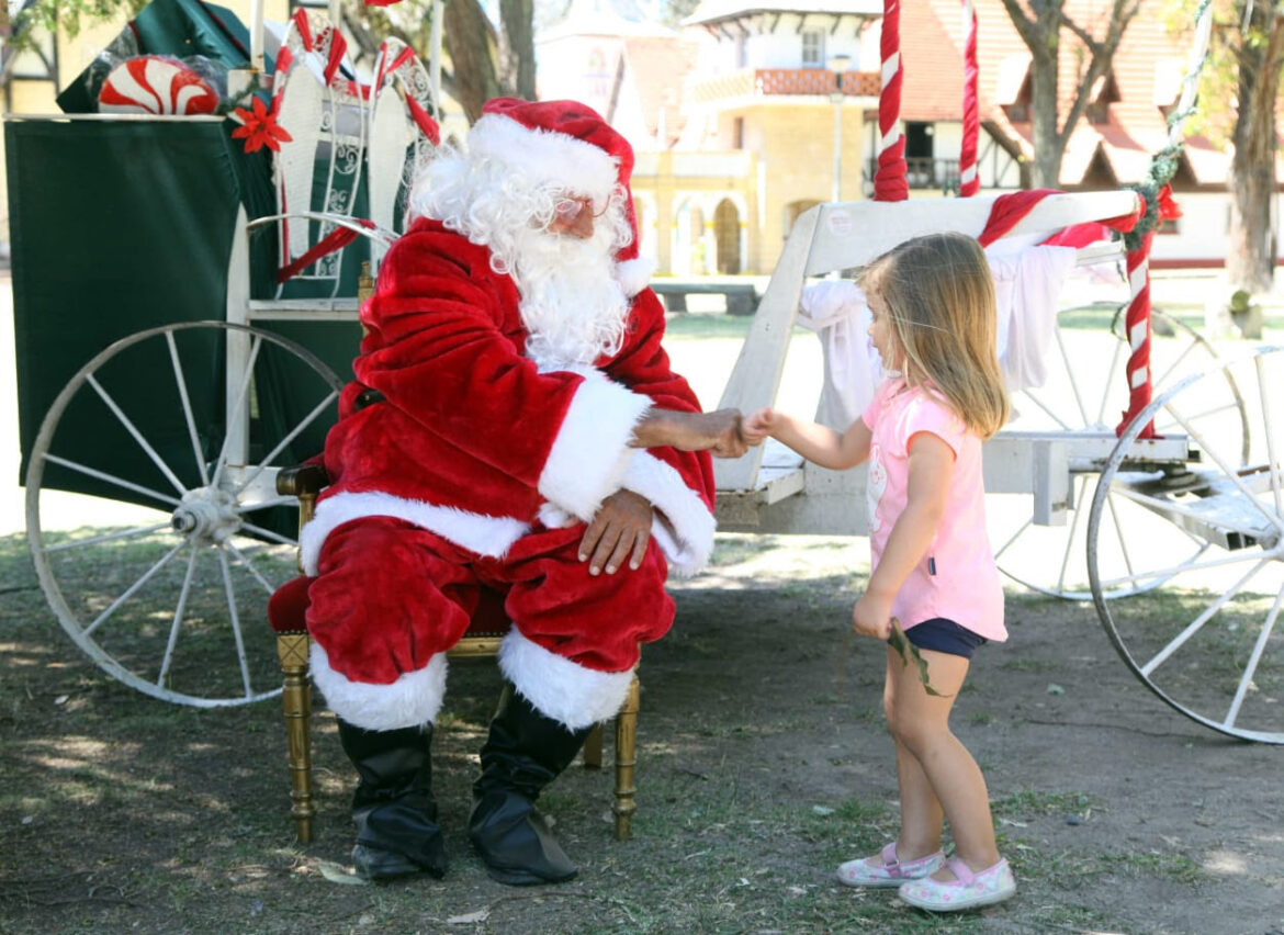 Papá Noel estará recibiendo cartas de Navidad durante el fin de semana