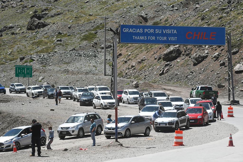 Cierran mañana un paso a Chile para el turismo ante el aumento de casos de coronavirus
