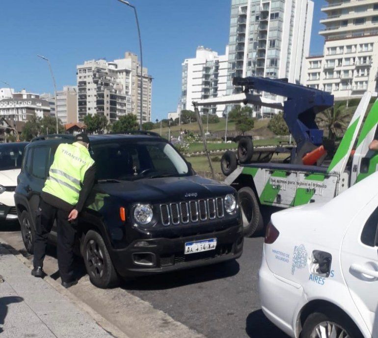 Mar del Plata: Un hombre se atrincheró en su auto al negarse a un control de alcoholemia