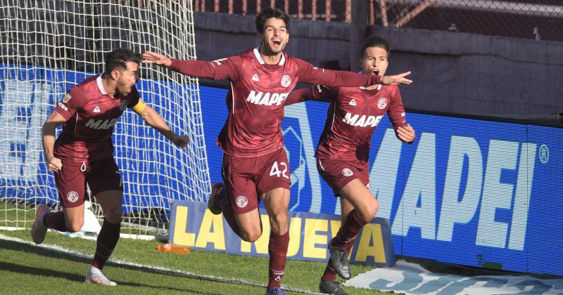 Lanús abrirá las puertas para el primer amistoso ante Atlético Tucumán