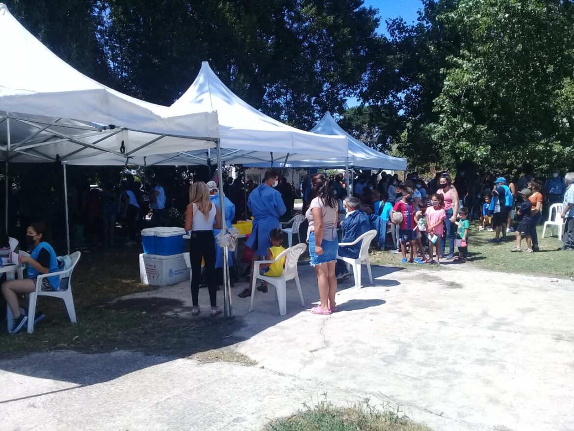 Mar del Plata: Vacunación itinerante en el barrio Parque Peña